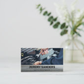 エンジンのレンチを使用した整備士 名刺 (スタンド正面)