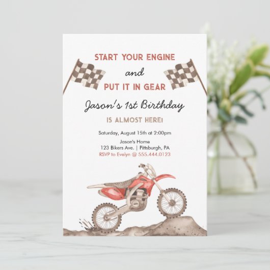 エンジンを始動Dirt Bike Motocross Boy誕生日 招待状 (スタンド正面)