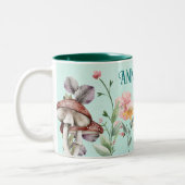 エンチャントフォレストフェアリーガーデンドアオンティール(緑がかった色) ツートーンマグカップ (左)