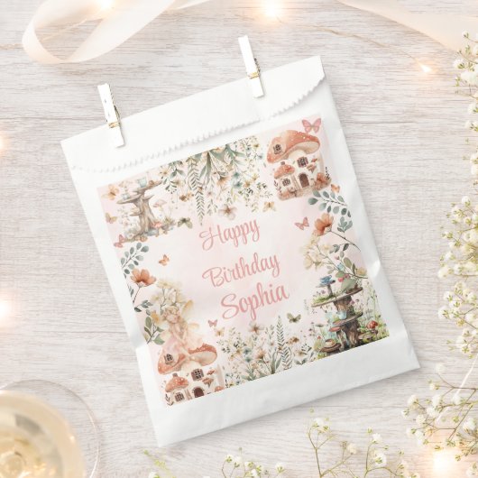 エンチャントフォレストマッシュルームガールズファースト誕生日 フェイバーバッグ (クリップ留めされた状態)