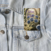 エンチャントブルーバラ – ロマンチックなフローラアクセント 缶バッジ (インサイチュ)