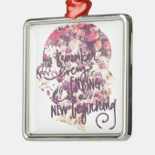 エンディング・デジタル・カレッジから新しい メタルオーナメント (左)