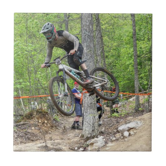 エンデューロマウンテンバイクレース タイル (正面)