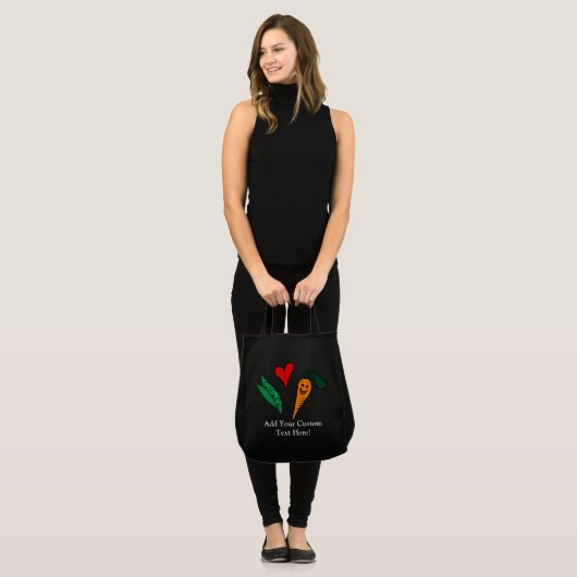 エンドウ豆愛にんじん、かわいい緑およびオレンジデザイン トートバッグ (正面(モデル))