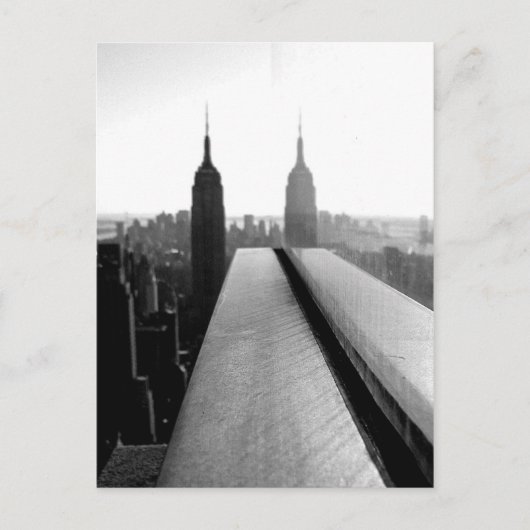 エンパイア、2007。 ポストカード (正面)