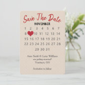 エンボス加工されたパターンが施された結婚式のカレンダー「Save the Date」 招待状 (スタンド正面)