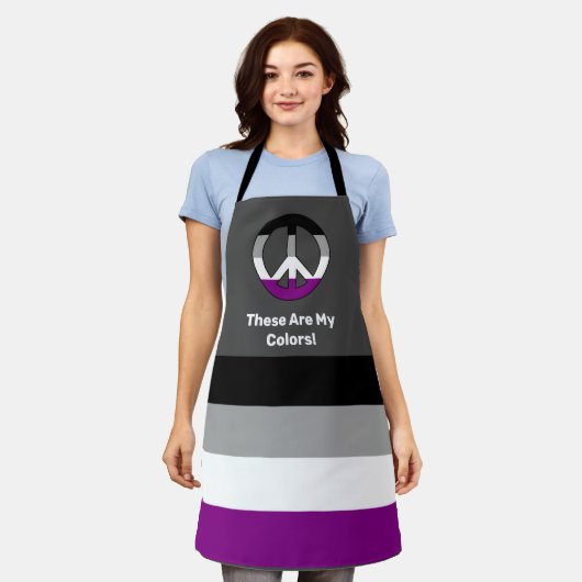 エースプライド国旗と平和のサインとカスタム文字 エプロン (着用した状態)