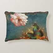 エーテル蝶《写真》ぼけ味と牡丹ティール（緑がかった色）と桃 アクセントクッション (正面)