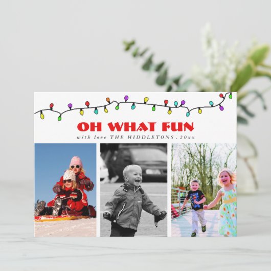 オはっきりしたー何おもしろい赤スクリプト三つフォトホリデー シーズンカード (スタンド正面)