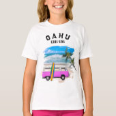オアフ島のカマアイナ ピンクのバンサーフボード 子供 Tシャツ (正面)