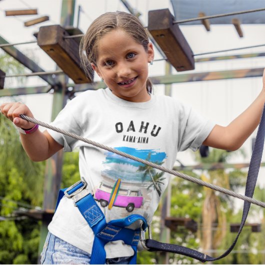 オアフ島のカマアイナ ピンクのバンサーフボード 子供 Tシャツ