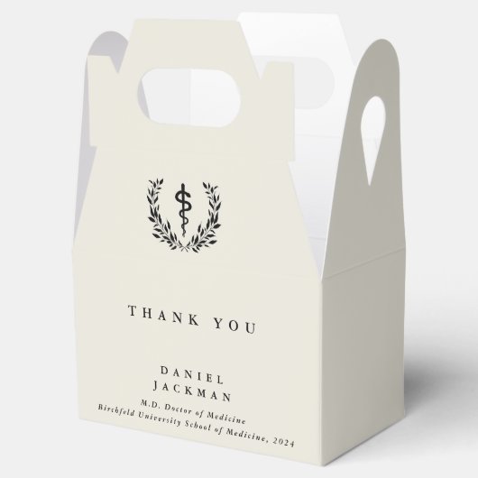 オイスター/クリームアスクレパーソナライズされたピウス+ローレルリース フェイバーボックス (オープン)