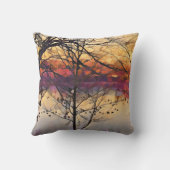 オイルペインティングサンセットオンポンド装飾用クッション クッション (裏面)