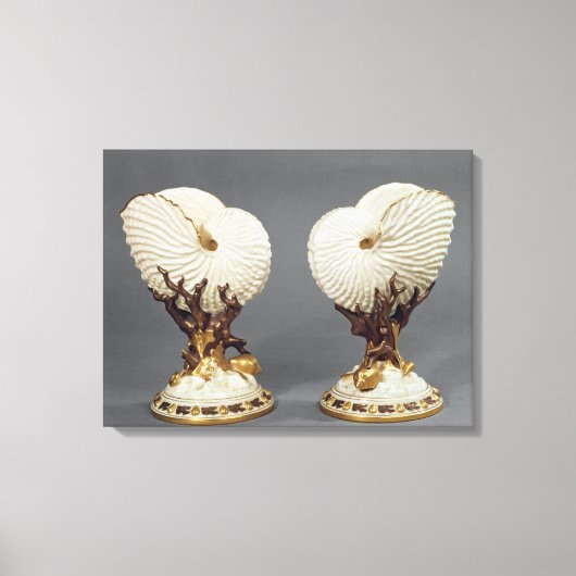 オウチラスの形をしたワーチェスターの花瓶 キャンバスプリント (正面)