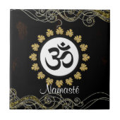 オウムの記号の信念の黙想の黒および金ゴールド タイル (正面)