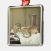 オウムガイのコップが付いている静物画 メタルオーナメント (左)