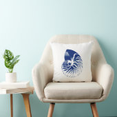 オウムガイの貝-濃紺および白 クッション (椅子)