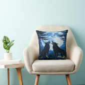 オオカミが満月の下で夜にハウリング クッション (椅子)