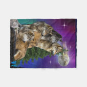 オオカミと月 フリースブランケット (正面(横))