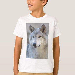 オオカミのクローズアップ Tシャツ