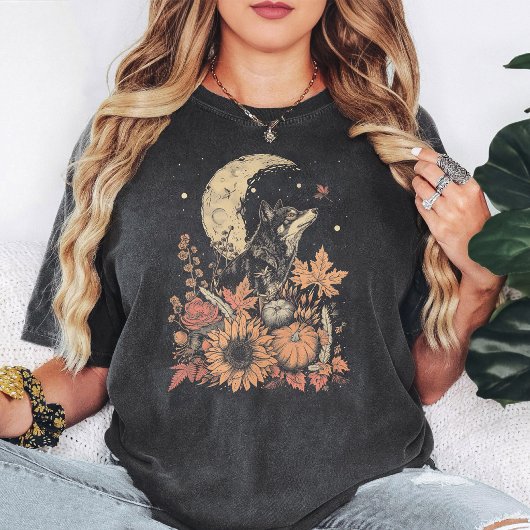 オオカミの秋の月と花の芸術 Tシャツ