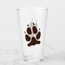 オオカミの足のプリント