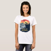 オオカミは一人で月を見て泣いているが止められない Tシャツ (正面フル)