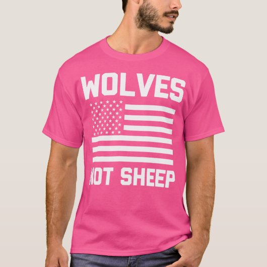 オオカミは羊ではないおもしろいことわざ皮肉アメリカ国旗 Tシャツ (正面)