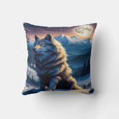 オオカミ威厳のあるは月明かりのピークの下にある。 クッション (裏面)