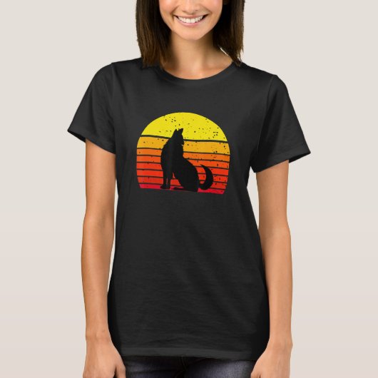 オオカミ犬の動物オオカミは荒野をパック Tシャツ (正面)