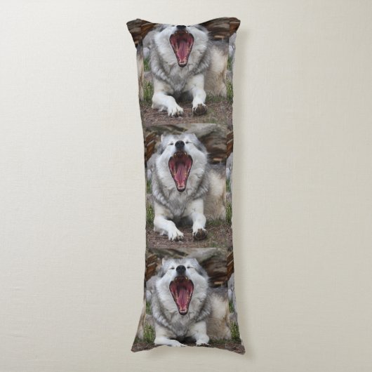 オオカミ ボディピロー (正面縦)