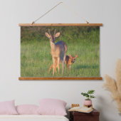 オオカミ |草の生えた生息地 吊り下げ型タペストリー (寝室)