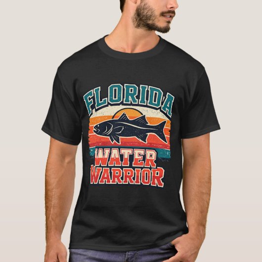 オオクチバスとサングラス 80年代風フィッシングTシャツ Tシャツ (正面)