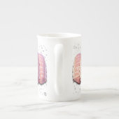 オオグソクムシ "Bathynomus doederleinii" ボーンチャイナマグカップ (裏面)