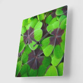 オカ葉リスズ – 赤と緑 スクエア壁時計 (傾斜)