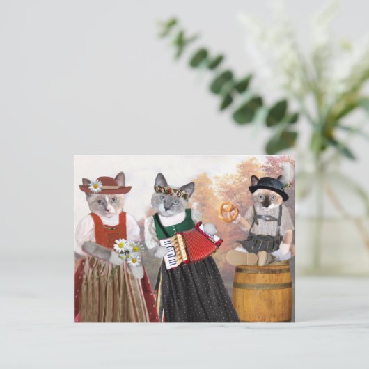 オクトーバーフェストの子ネコの郵便はがき ポストカード (スタンド正面)