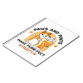 オクトーバーフェストキャットパーティーポーズアンドパイント ノートブック (左側)