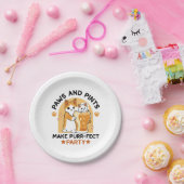 オクトーバーフェストキャットパーティーポーズアンドパイント ペーパープレート (パーティー)