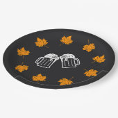 オクトーバーフェストシャルボードビール離れと ペーパープレート (アングル)