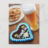 オクトーバーフェストジンジャーパンハートとプレッツェルビール ポストカード (正面)