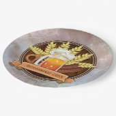 オクトーバーフェストビアソーセージプレッツェルロゴ、ウッド ペーパープレート (アングル)