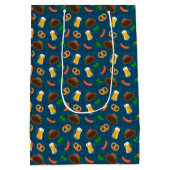 オクトーバーフェストビアプレッツェル&ソーセージパターン ミディアムペーパーバッグ (裏面)