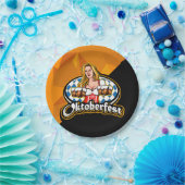 オクトーバーフェストビールスティーンズウーマンサービングパーティー9" ペーパープレート (パーティー)