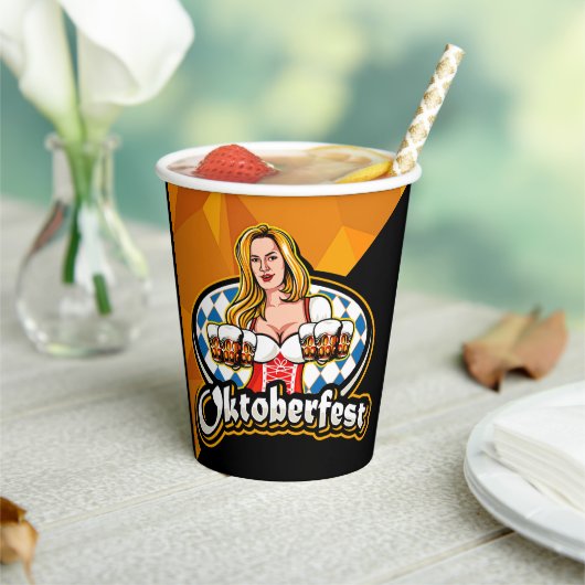 オクトーバーフェストビールスティーンズウーマンサービングパーティー 紙コップ (インサイチュ)
