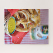 オクトーバーフェストビールフェスティバルスタイン&プレッツェル ジグソーパズル (横)