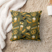 オクトーバーフェストビール食品シームレスパターン クッション (ブランケット)