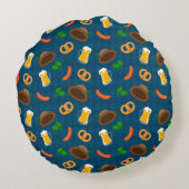 オクトーバーフェストビール、プレッツェル&ソーセージパターンスロー ラウンドクッション (裏面)