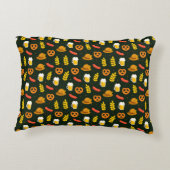 オクトーバーフェストビール、プレッツェル、小麦、ソーセージ アクセントクッション (裏面)