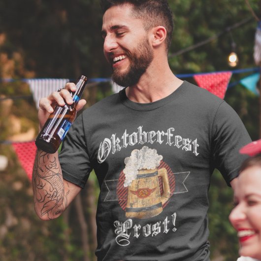 オクトーバーフェストプロストヴィンテージドイツビアスタイン Tシャツ