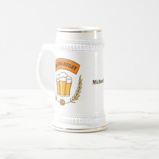 オクトーバーフェスト名前をカスタムするマグス ビールジョッキ (正面左)